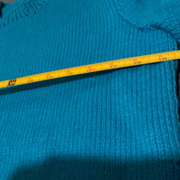 HANDKNITTED SWEATER SIZING IN PICTURES NEW NO TAGS - Picture 6 of 8